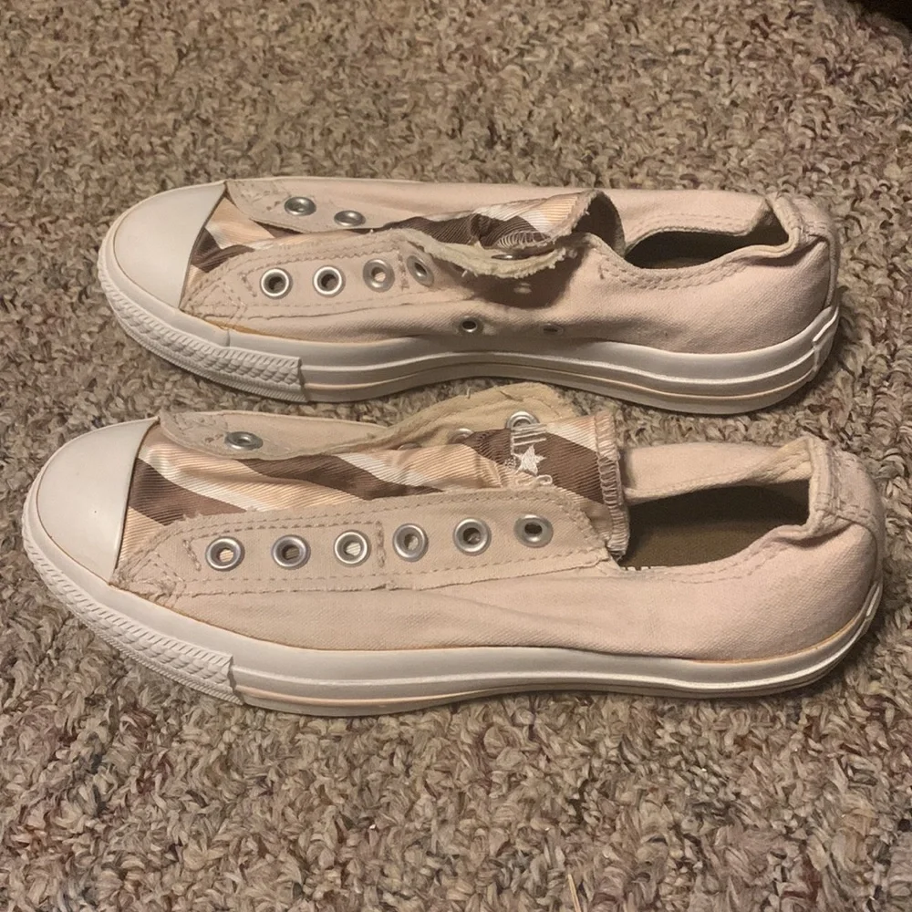 Converse low slip-on No laces Cream with stripe tongue 7 women 5 men Brown/tan - Picture 2 of 10